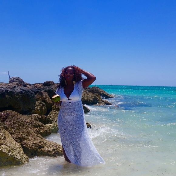 Meet your Posher, Kelli - Picture 3 of 3